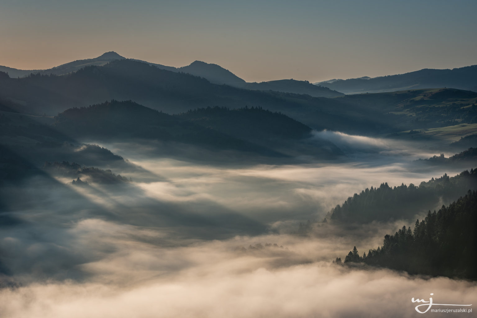 poranne mgły w dolinie Dunajca